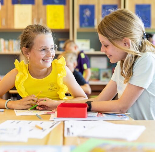 Samen Zijn We Meer Dan Alleen